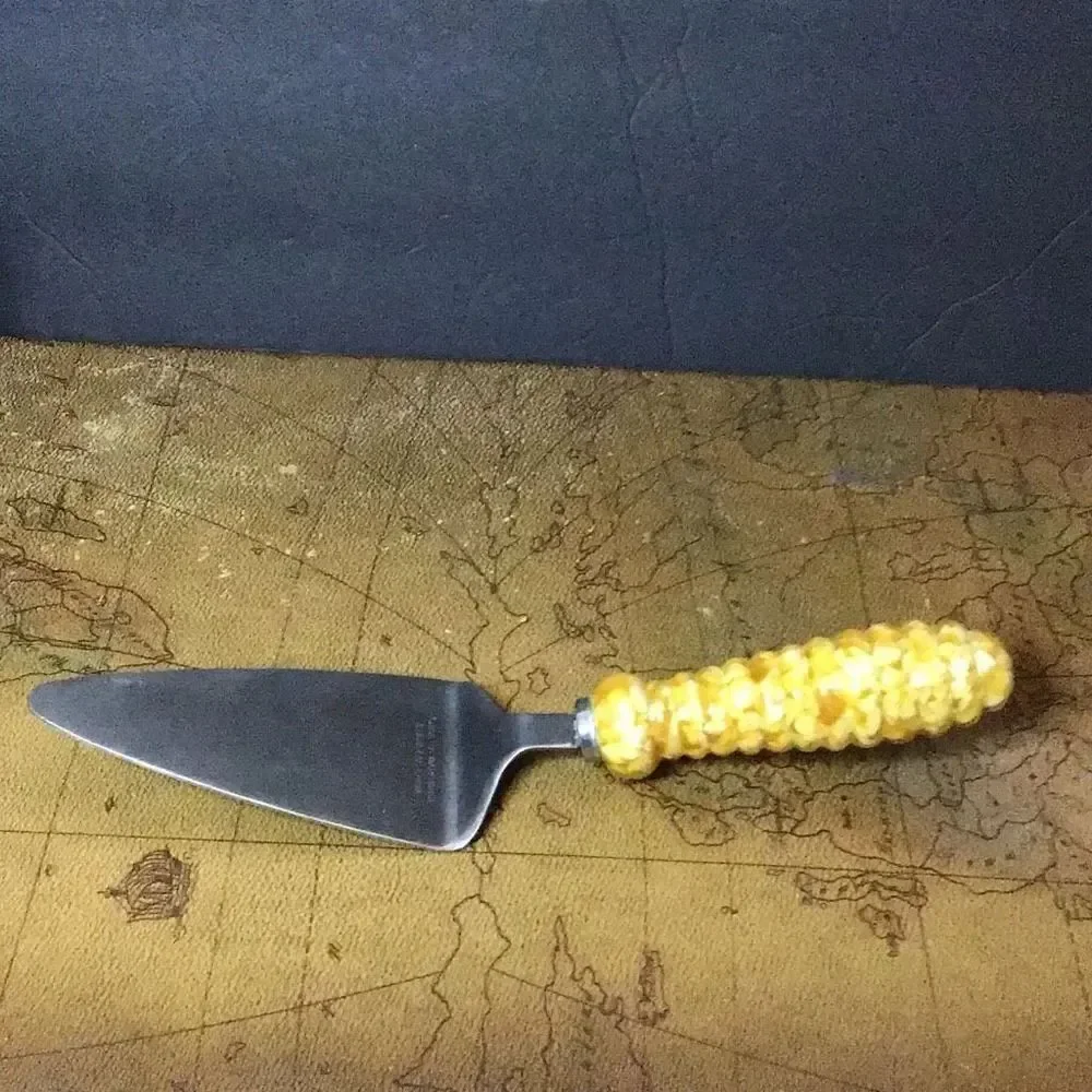 Vintage cake knife real corn kernels handle By Boston warehouse